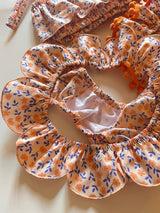 Petalo orange flower