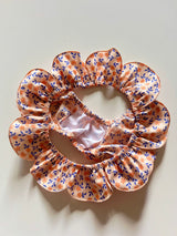 Petalo orange flower